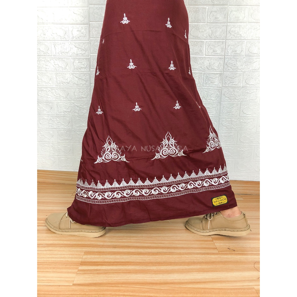 bali maroon W23